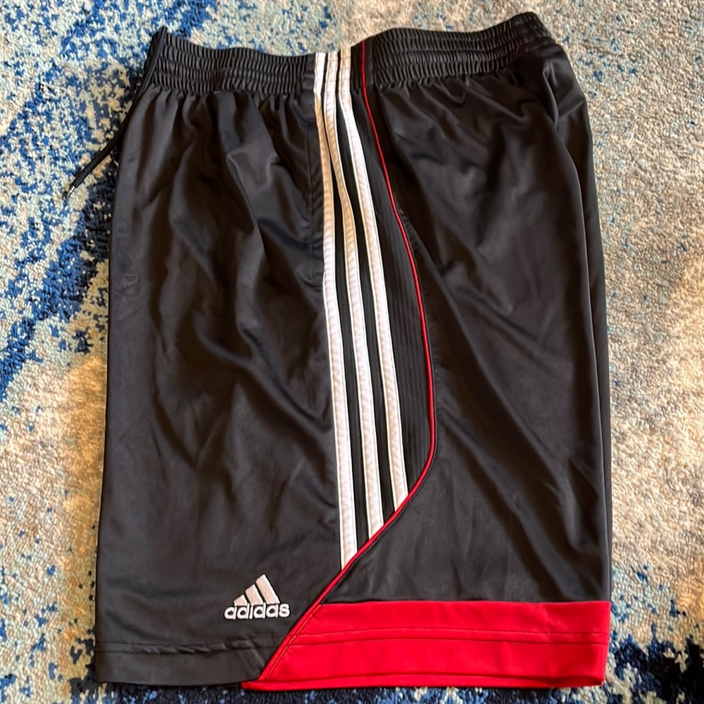 Men’s Adidas athletic shorts. Sz Med